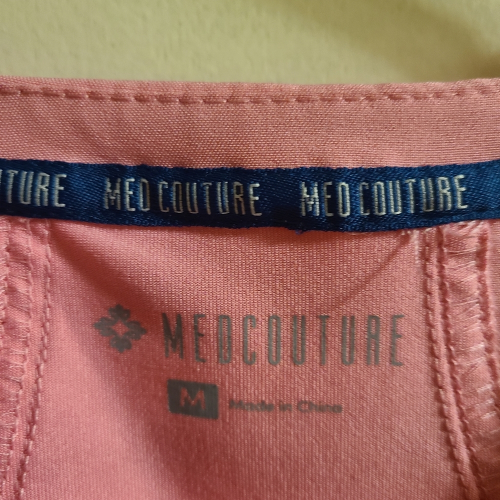 Scrub set - Picture 2 of 4
